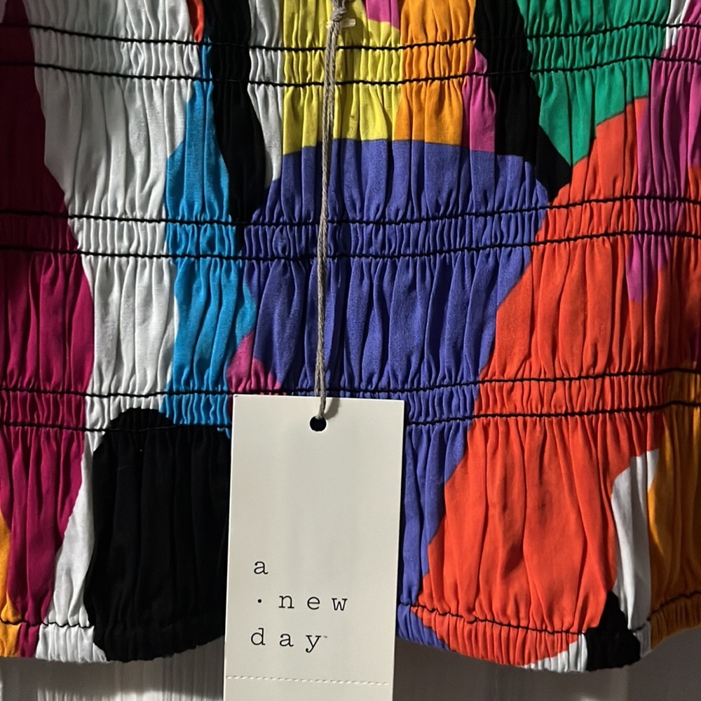 Colorful Crop Top - Picture 3 of 3
